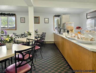 Super 8 By Wyndham Sturgeon Bay Hotel Exterior photo